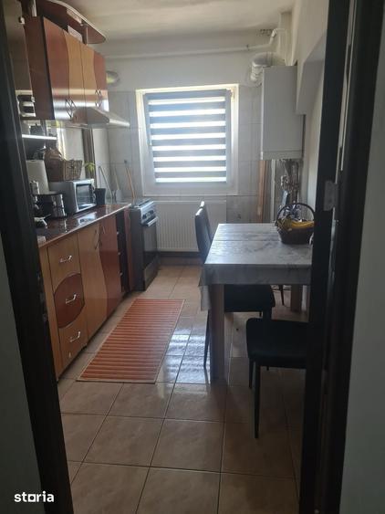 Apartament cu 2 camere decomandat în Calea București
