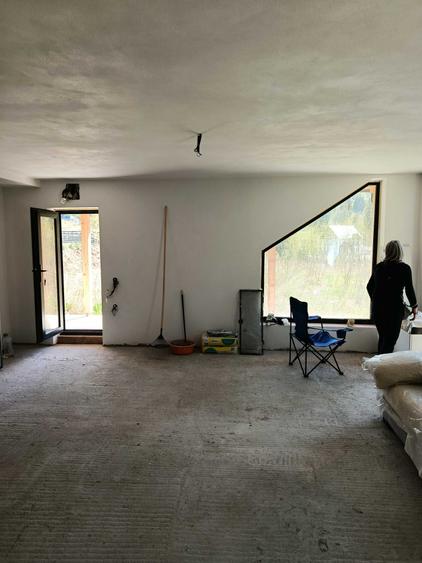 Casă cu 2 camere în Poieni