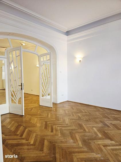 Casă cu 6 camere cu Teren 250 Mp în Unirii