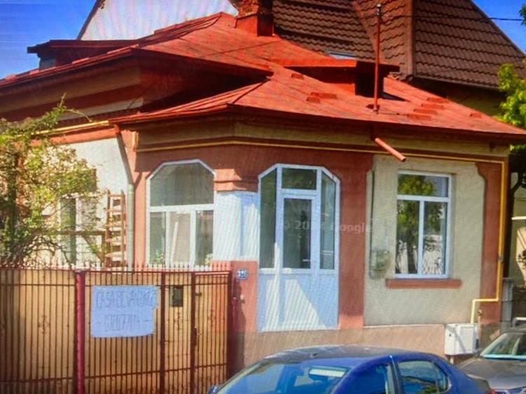 Casă cu Teren 314 Mp în Central