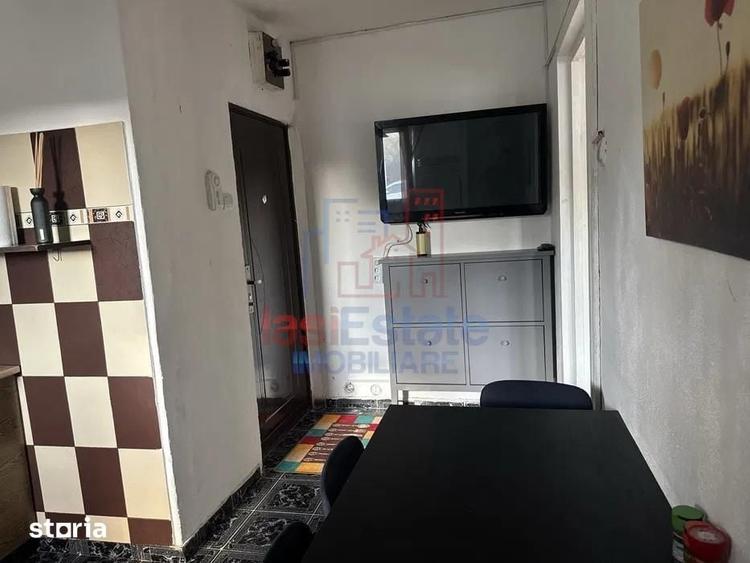 Apartament cu 2 camere semidecomandat în Podul de Piatră