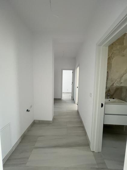 Apartament cu 2 camere decomandat în Giroc