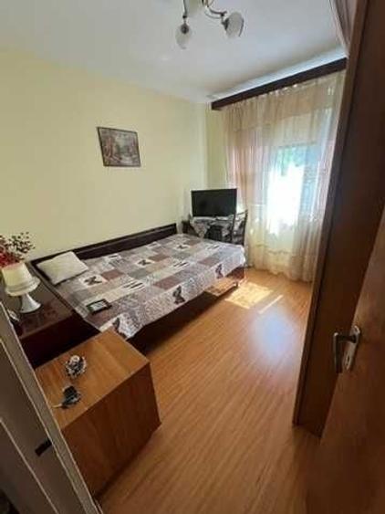 Vanzare Apt 3 camere,parter ,decomandat,bloc 4 etaje,sector 4, 10 min Dr Gazarului sau 5 min str Straja(linii RATB) - 7