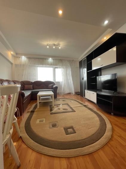 Apartament cu 3 camere decomandat în Vest