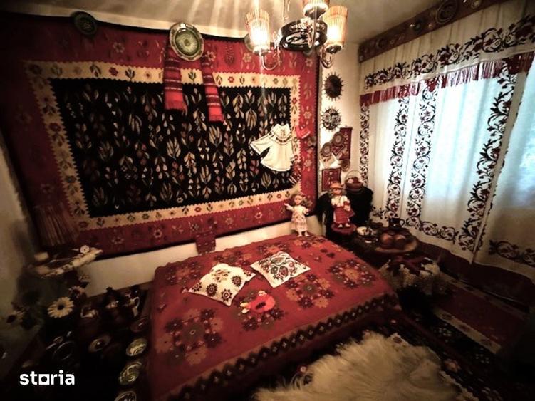 Apartament cu 4 camere decomandat în Central