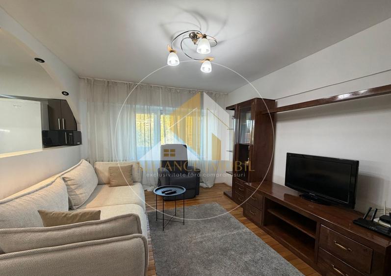 Apartament cu 3 camere decomandat, mobilat în Ștefan cel Mare