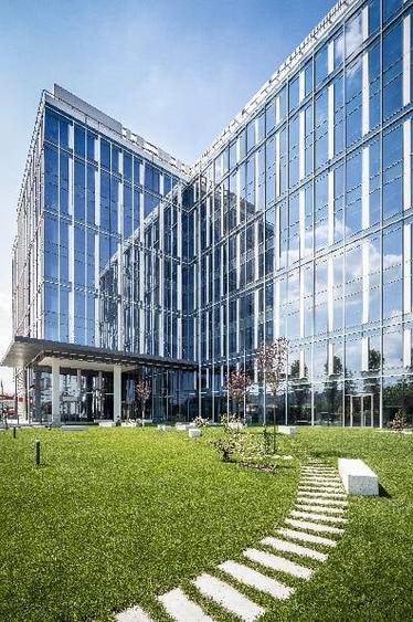 Birou, de 650 mp, în P-ta Presei Libere