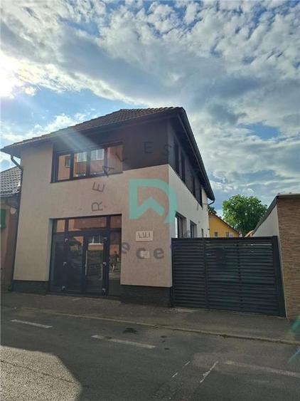 Spațiu comercial, de 125 mp, în Brașovul Vechi