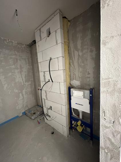 Apartament cu 2 camere semidecomandat în Între Lacuri