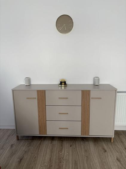 Apartament cu 2 camere decomandat în Ipotești