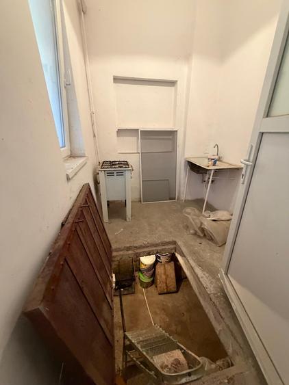 Apartament cu 2 camere semidecomandat în Victoriei