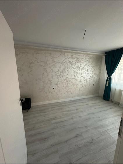 Apartament cu 2 camere decomandat în Zahana
