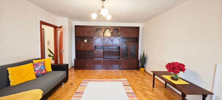Apartament cu 2 camere decomandat, mobilat în Steaua