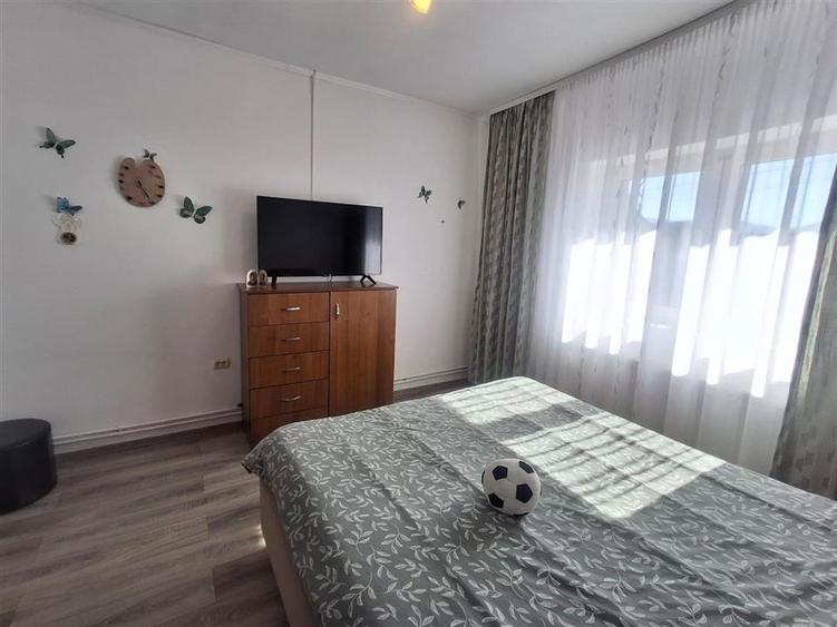 Casă individuală cu 4 camere cu Teren 350 Mp în Mohu