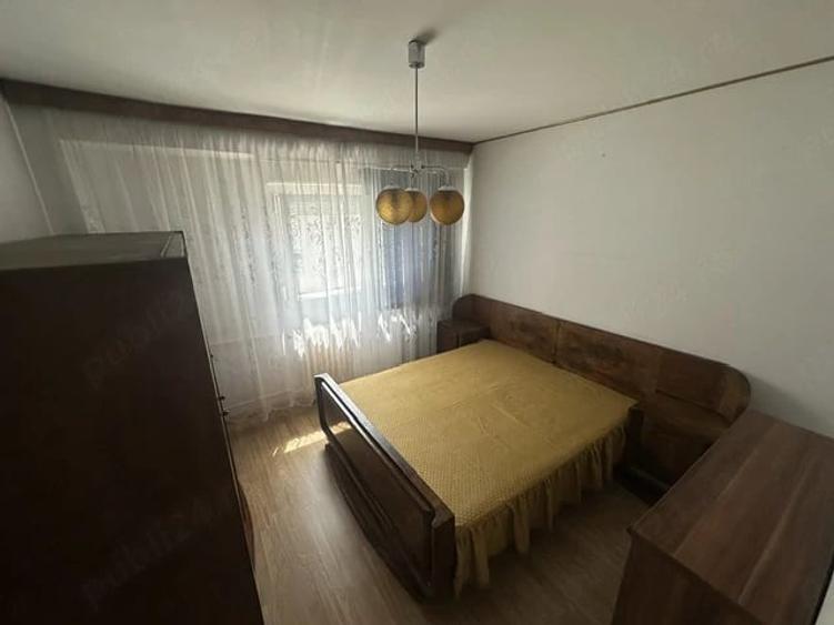 Apartament cu 2 camere semidecomandat în Universitate