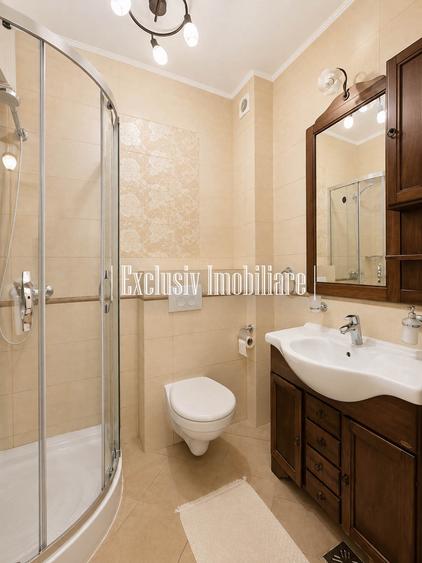 Apartament cu 3 camere decomandat în Casa de Cultură