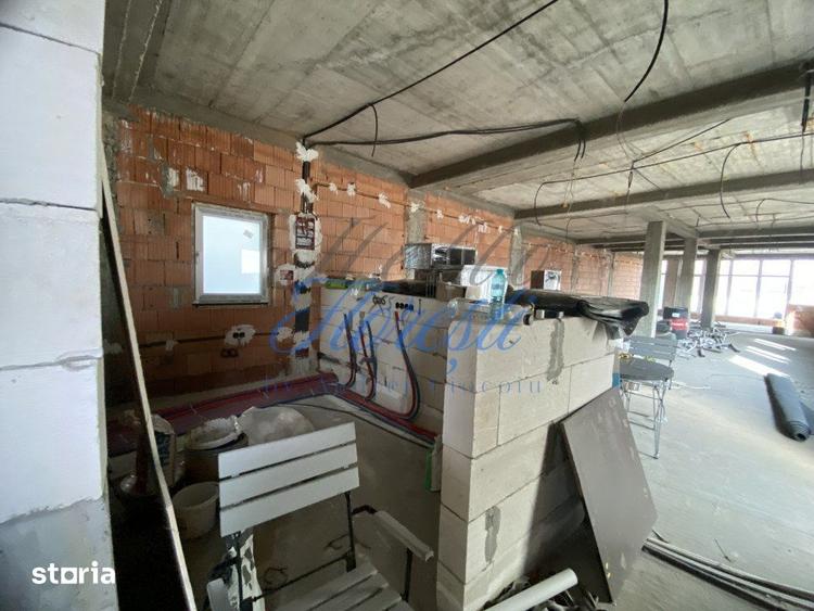 Spațiu comercial, de 700 mp, în Gilău