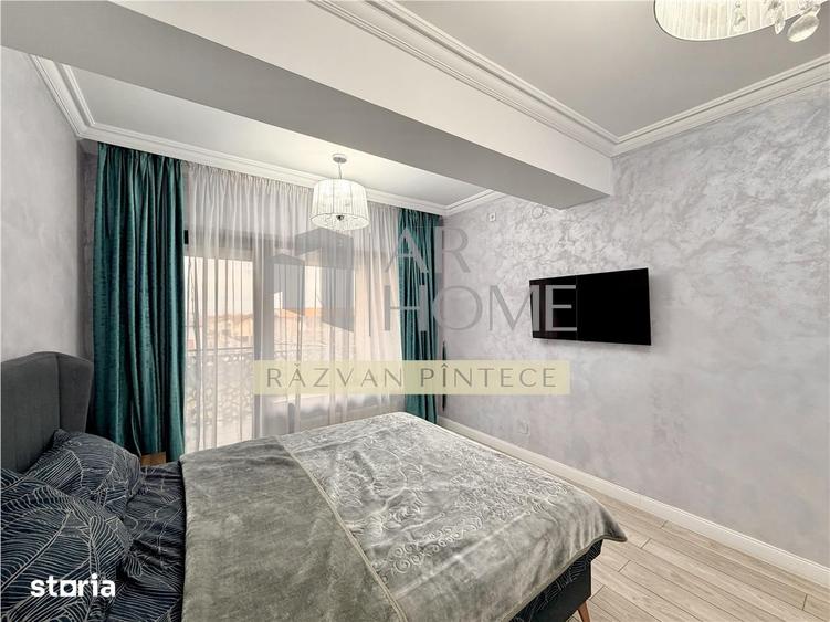 Apartament cu 3 camere decomandat în Republicii