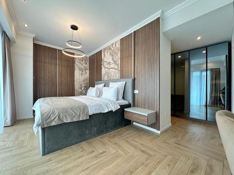 Apartament cu 3 camere decomandat, mobilat în Central