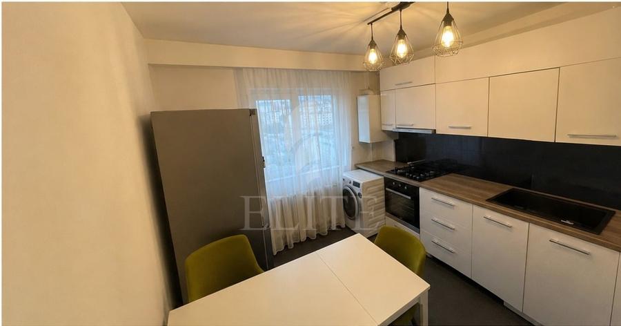 Apartament cu 2 camere decomandat, mobilat în Mărăști