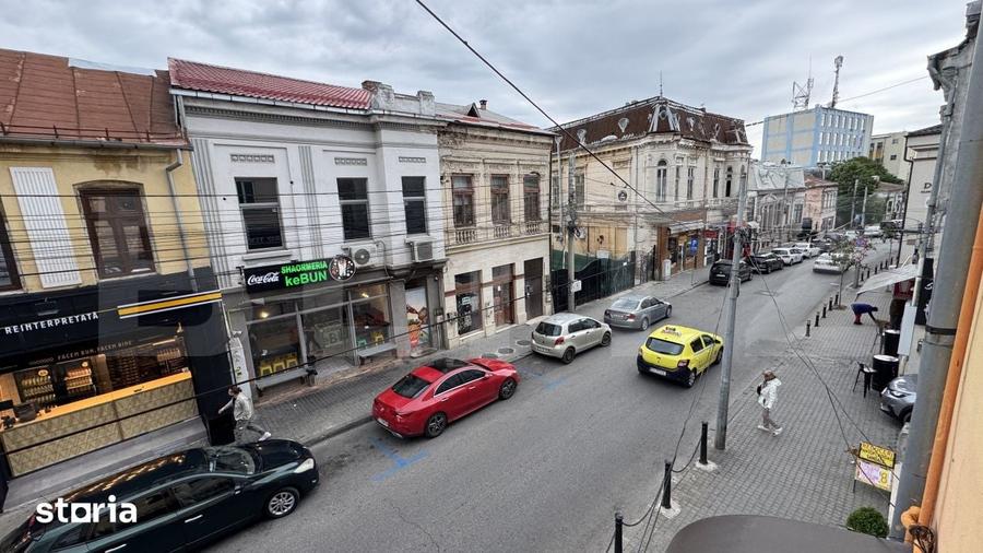 Casă cu 6 camere cu Teren 339 Mp în Central