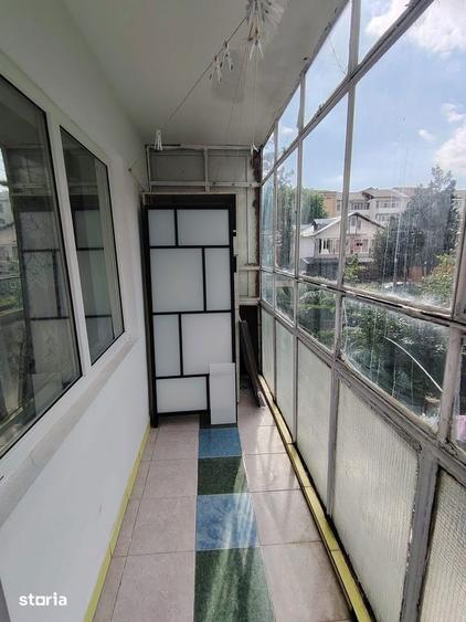 Apartament cu 3 camere în Micro 4