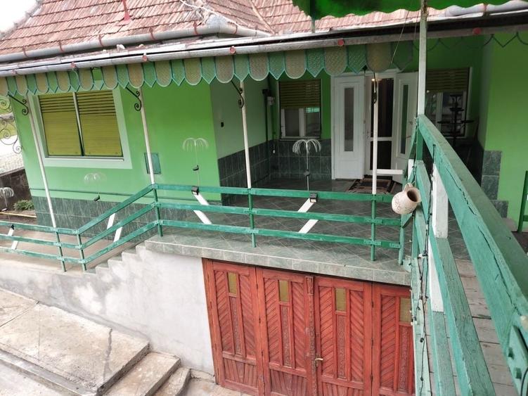 Casă cu 4 camere în Călărași