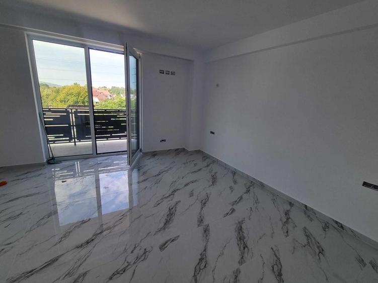 Spațiu comercial, de 200 mp, în Central