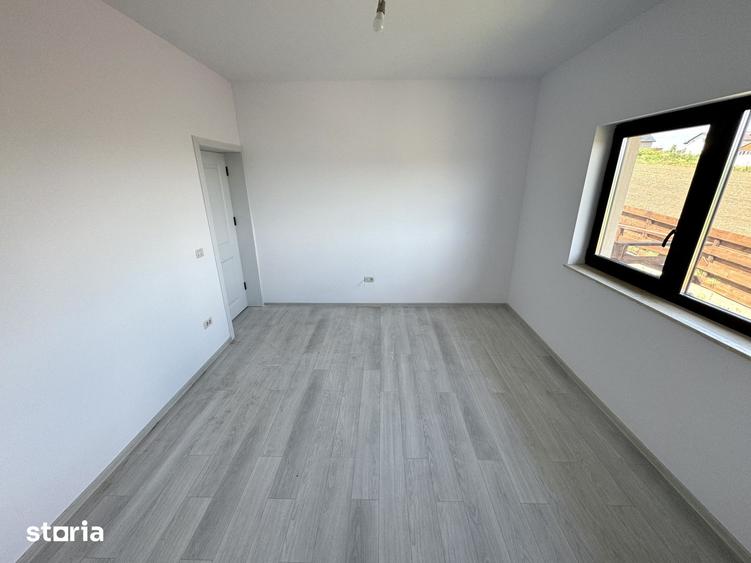 Casă cu 4 camere cu Teren 420 Mp în Valea Lupului