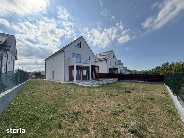 Casă cu 6 camere cu Teren 500 Mp în Feleacu