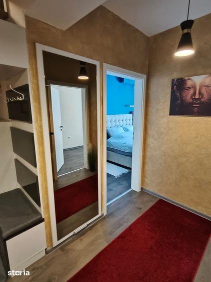 Apartament cu 3 camere în Tractorul