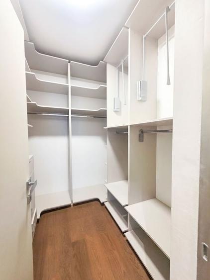 Apartament cu 4 camere decomandat, mobilat în Iancu Nicolae