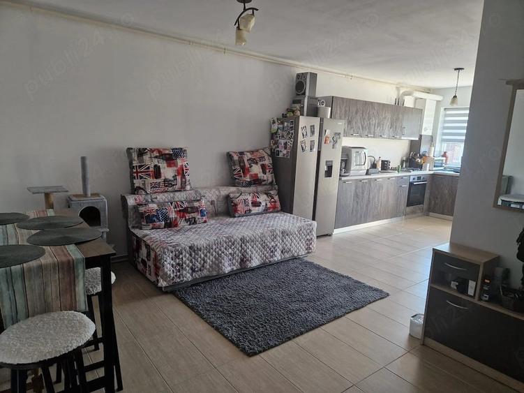 Apartament cu 2 camere semidecomandat în Florești