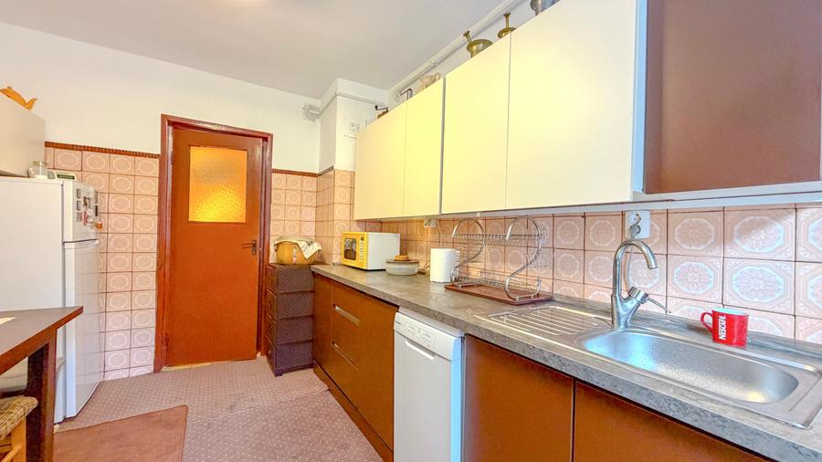 Apartament cu 3 camere decomandat, mobilat în Băile Tușnad
