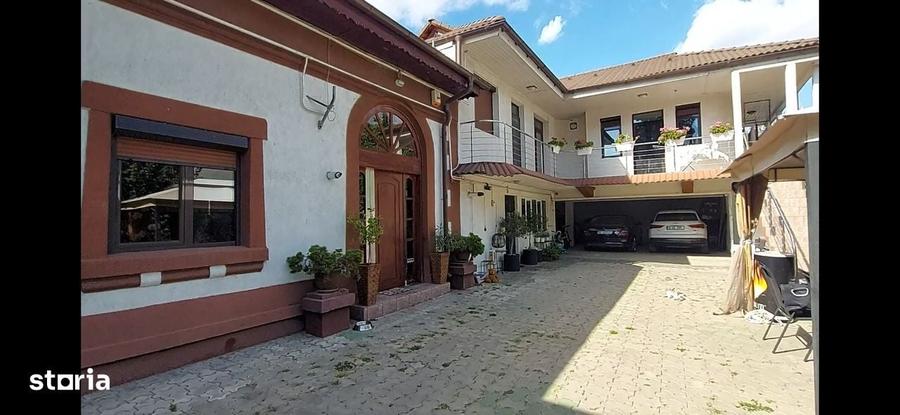 Casă cu 4 camere în Central