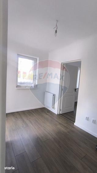 Casă cu 2 camere decomandat cu Teren 200 Mp în Gheorgheni