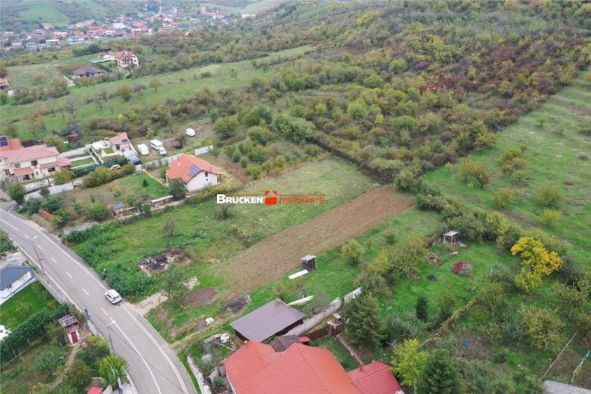 Teren de 2400 mp, în Central