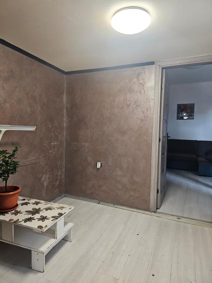 Casă individuală cu 3 camere cu Teren 300 Mp în Km 4-5