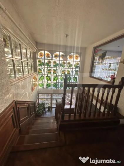 Apartament cu 5 camere decomandat în Central