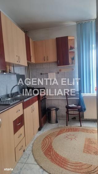 Apartament cu 3 camere decomandat în Ultracentral