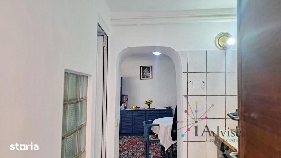 Casă cu 3 camere decomandat cu Teren 951 Mp în Schei