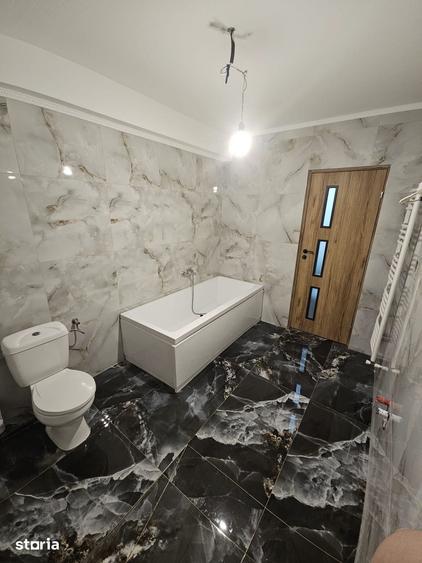 Casă cu 5 camere cu Teren 500 Mp în Central