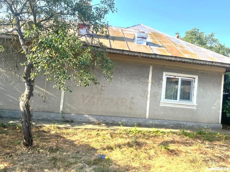 Casă individuală cu 4 camere cu Teren 575 Mp în Central