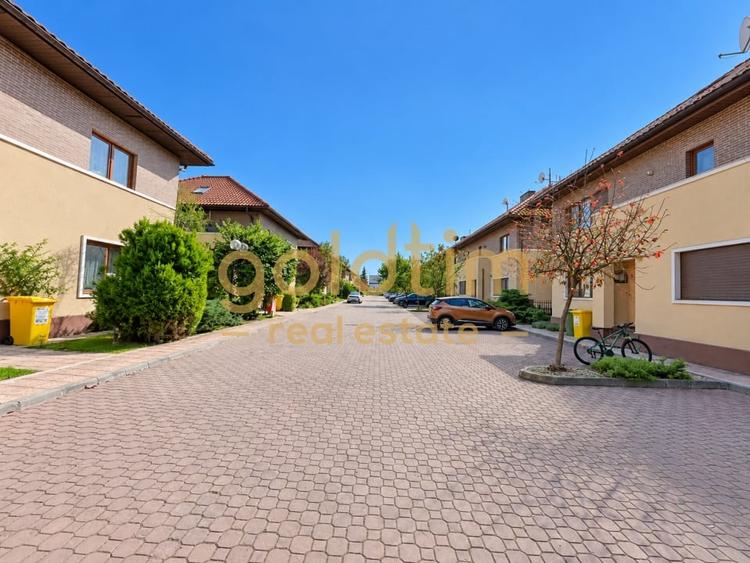 Casă cu 5 camere cu Piscina în Iancu Nicolae