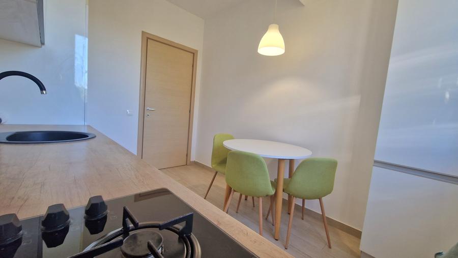 Apartament cu 2 camere semidecomandat, mobilat în Crângași