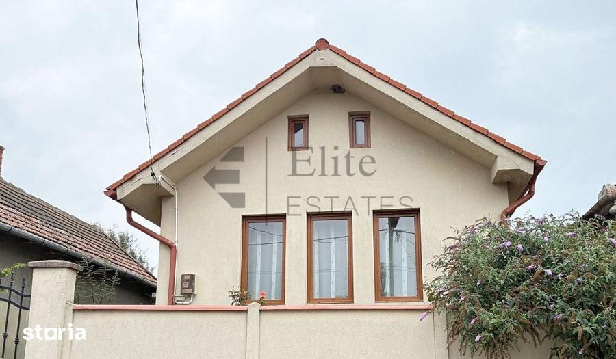 Casă cu 2 camere cu Teren 1591 Mp în Sânmartin