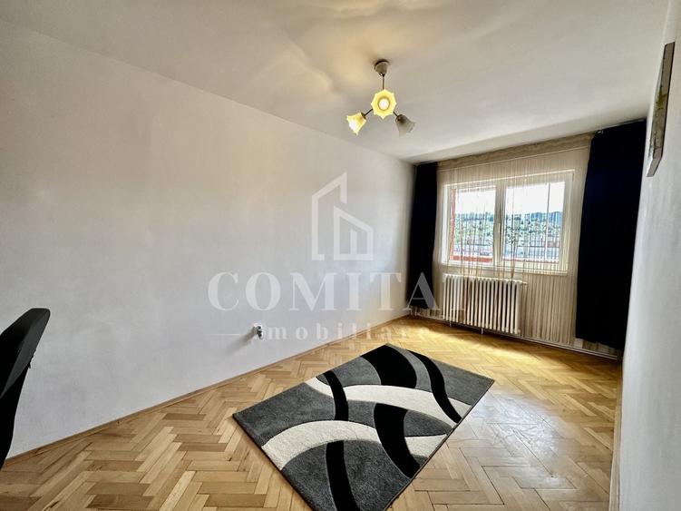 Apartament cu 3 camere semidecomandat, mobilat în Mănăștur