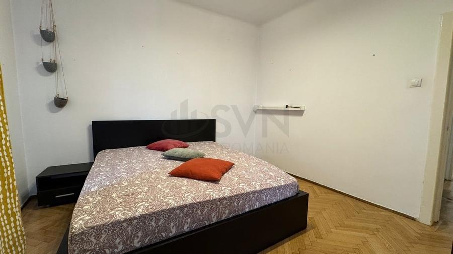 Apartament cu 4 camere decomandat în Dacia