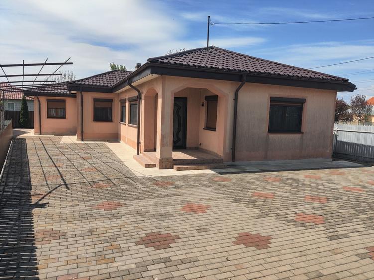 Casă cu 4 camere în Boțârlău