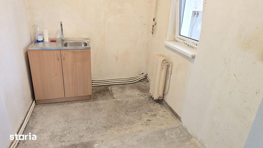 Apartament cu 2 camere decomandat în Gojdu